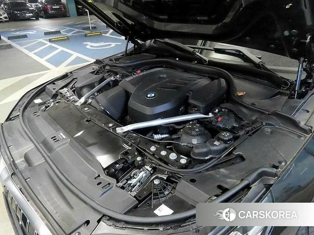 BMW 5 Series (G60) id 3963787 из Кореи 10