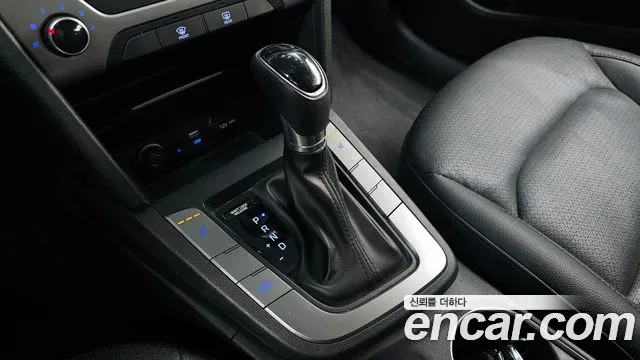 Hyundai Avante AD id 2526315 из Кореи 10