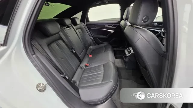 Audi A6 (C8) id 3022895 из Кореи 10