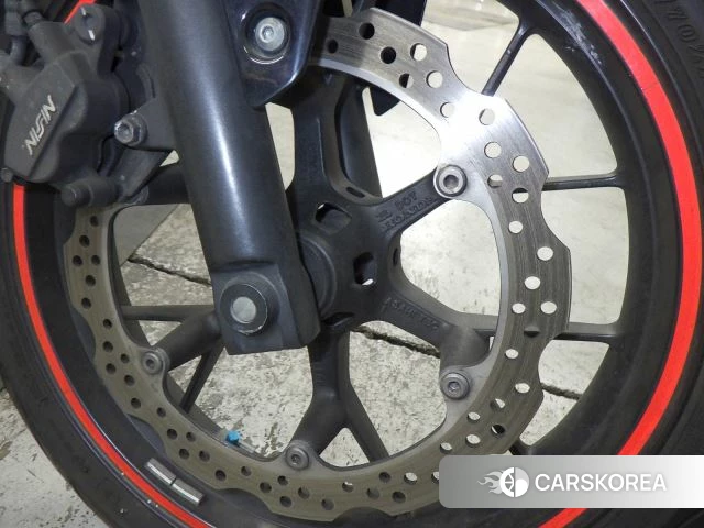 Honda CBR400R id 3947012 из Японии 10