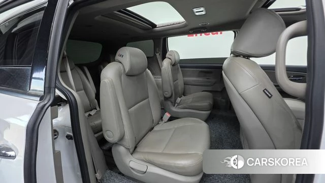 Kia The New Carnival id 4225437 из Кореи 10