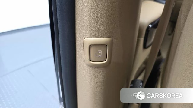 Kia The New Carnival id 4642939 из Кореи 10