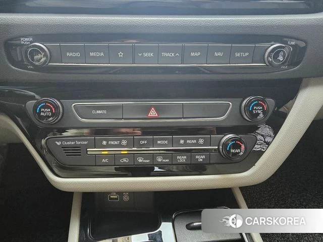 Kia All New Carnival id 3856616 из Кореи 10