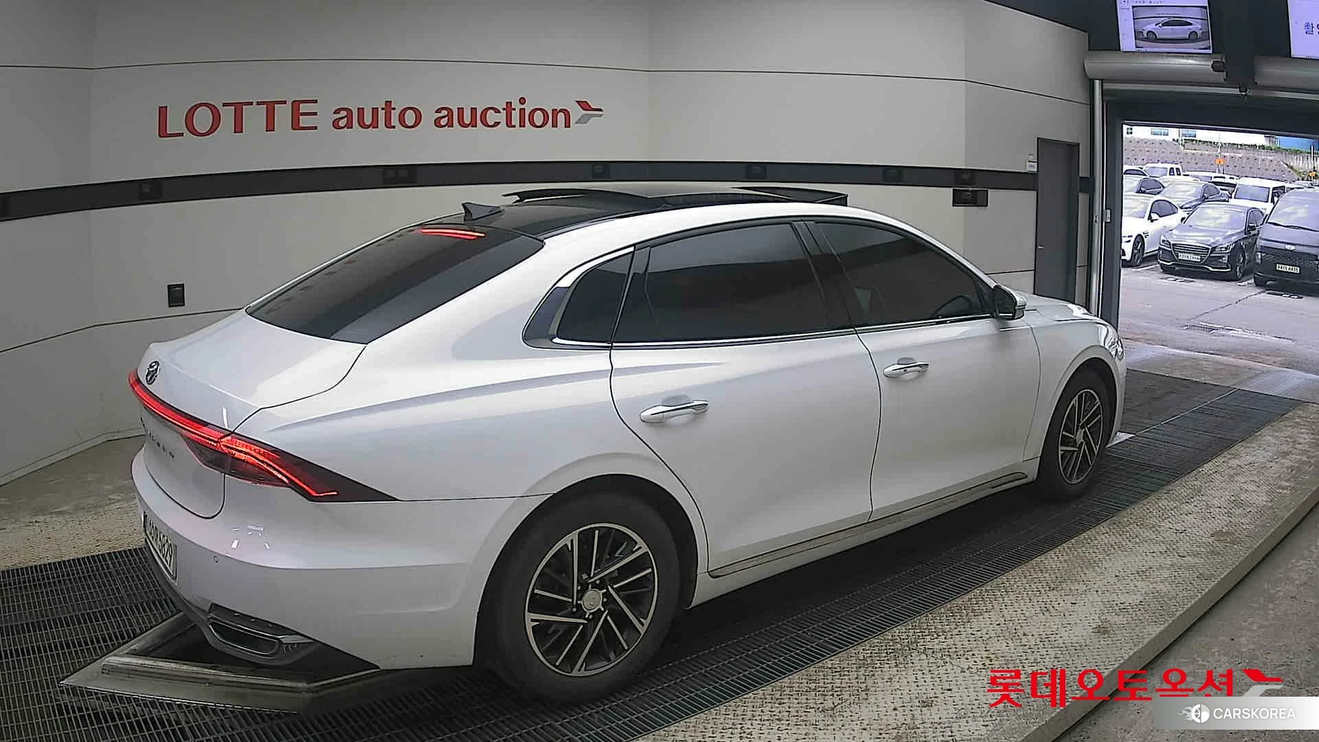 Hyundai Grandeur id 4289415 из Кореи 10