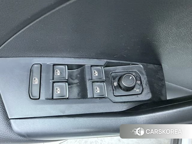 Volkswagen Exploring the shadow id 4353621 из Китая 10