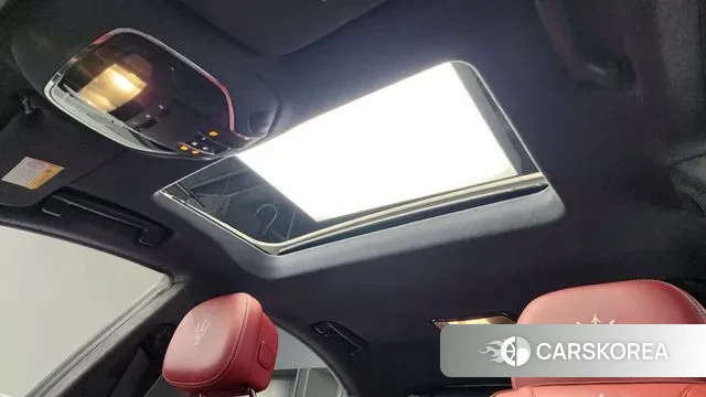 Maserati Ghibli id 3176756 из Кореи 10