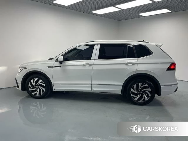 Volkswagen Tiguan L id 4262075 из Китая 10