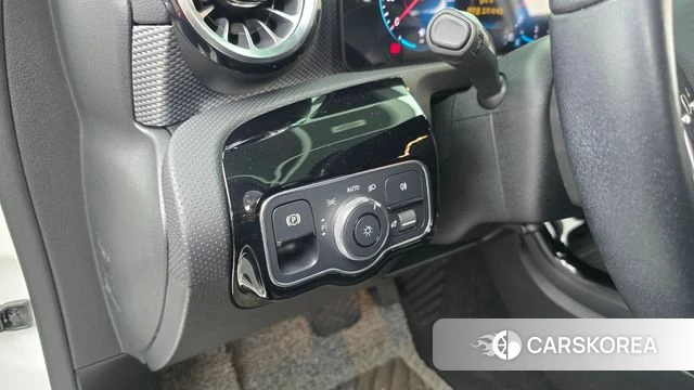 Mercedes-Benz A-Class W177 id 4775136 из Кореи 10