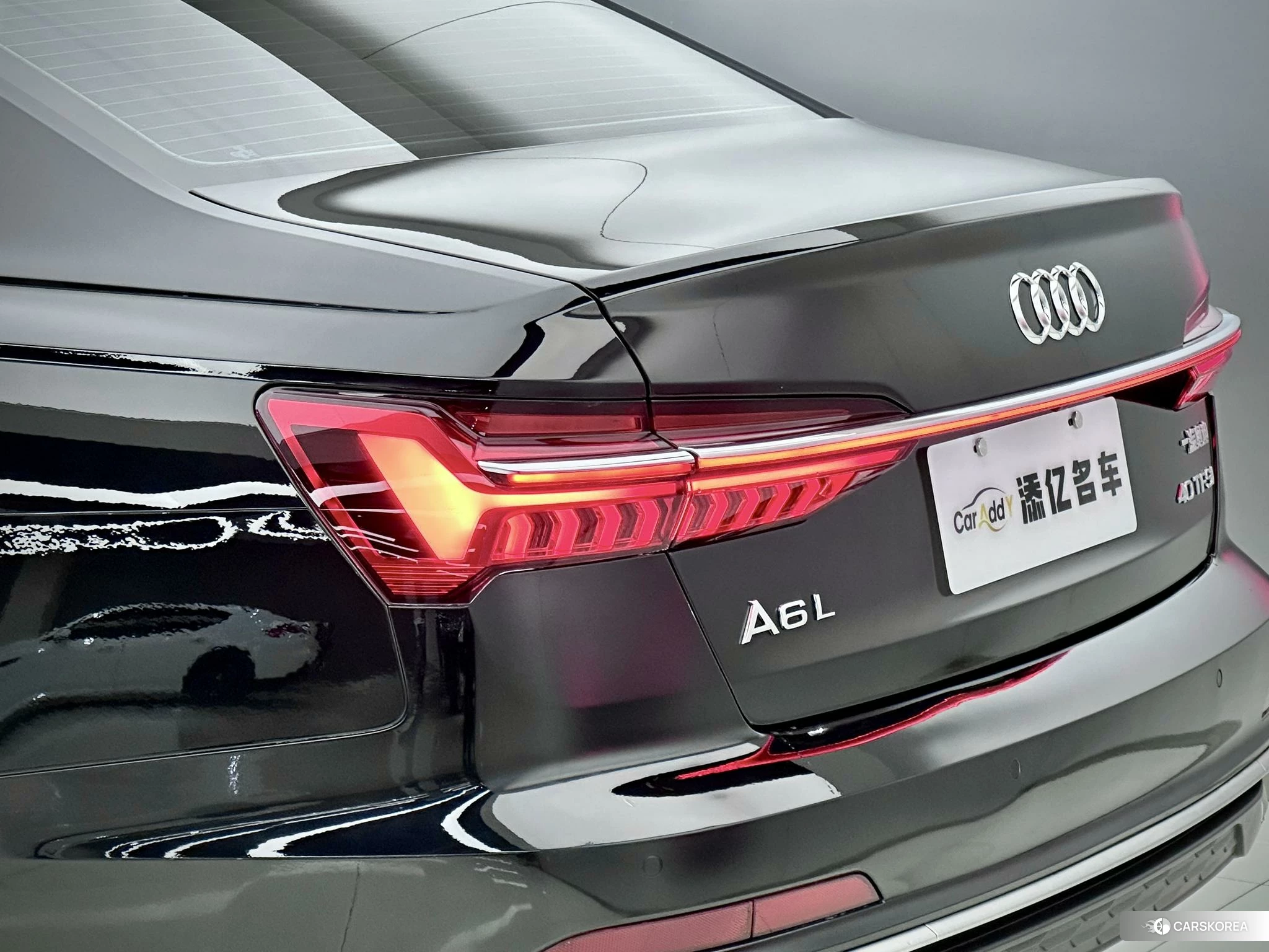 Audi A6L id 4499015 из Китая 10
