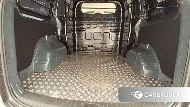 Hyundai Staria id 3041851 из Кореи 10