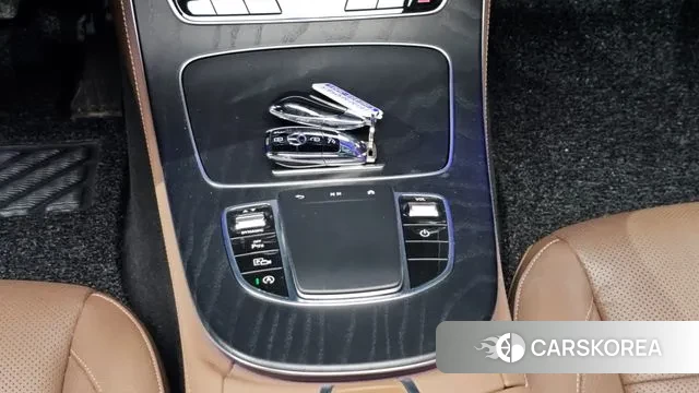 Mercedes-Benz E-Class W213 id 3639208 из Кореи 10