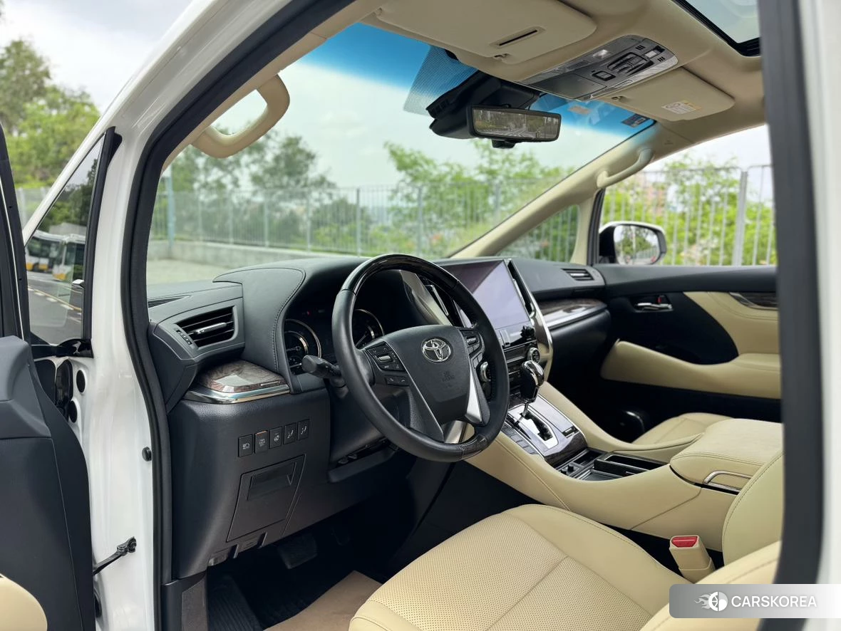 Toyota Alphard id 4461280 из Китая 10