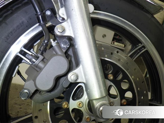 Yamaha SR 400 id 3945355 из Японии 10