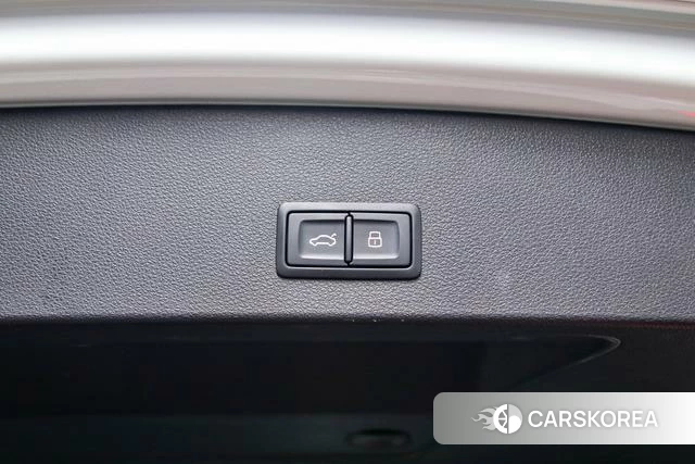 Audi Q2L id 4275629 из Китая 10