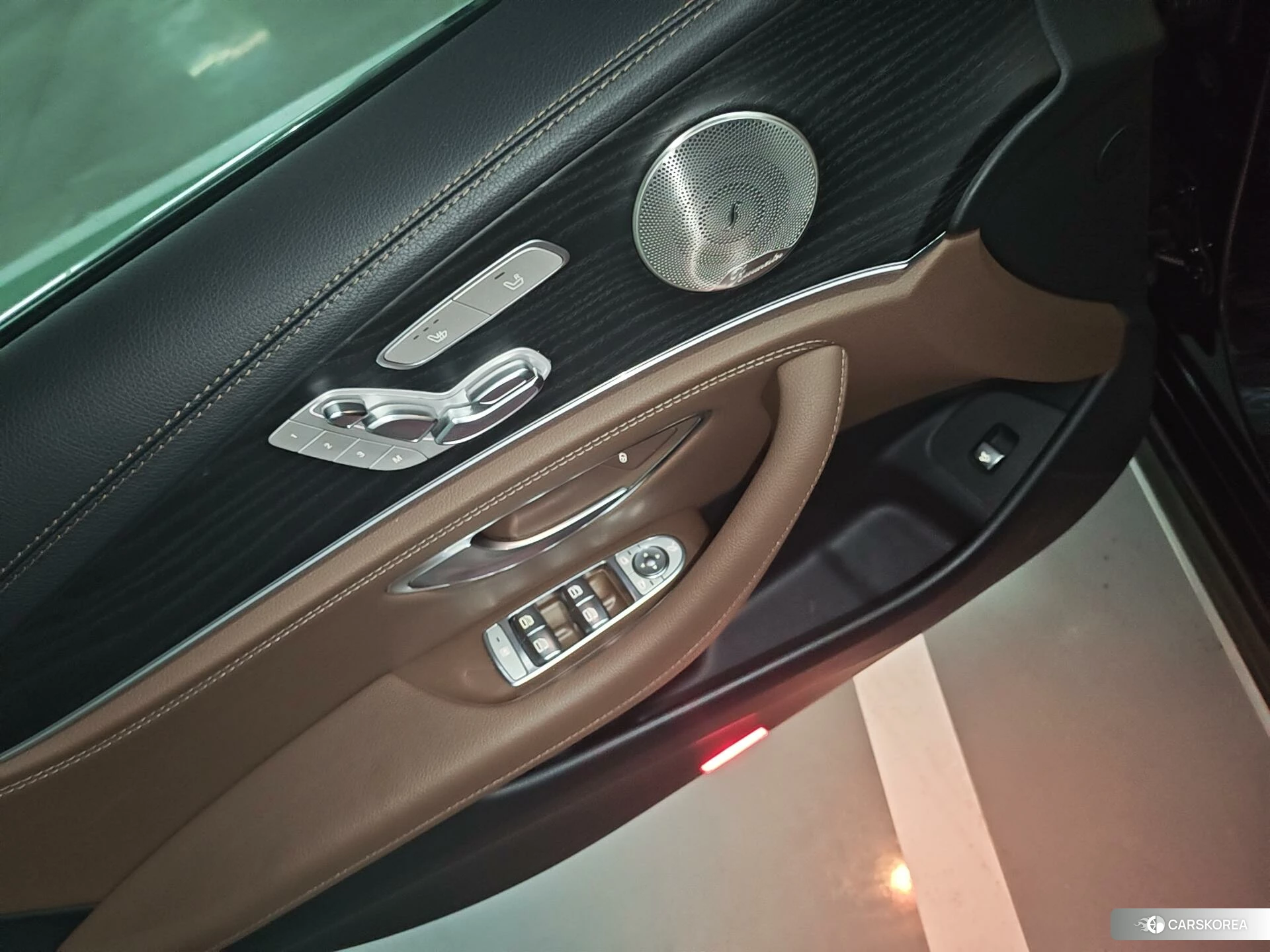 Mercedes-Benz E-Class id 4479397 из Китая 10