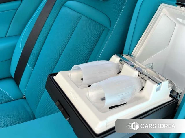 Rolls-Royce Cullinan id 4623928 из Кореи 10