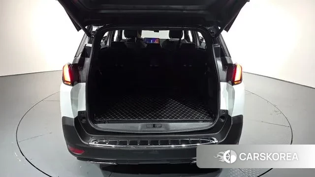 Peugeot 5008 second generation id 3033999 из Кореи 10