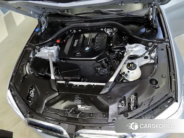 BMW 5 Series (G30) id 3515397 из Кореи 10