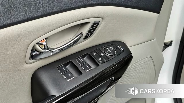 Kia The New Carnival id 4251118 из Кореи 10