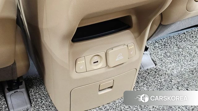 Kia The New Carnival id 4552063 из Кореи 10