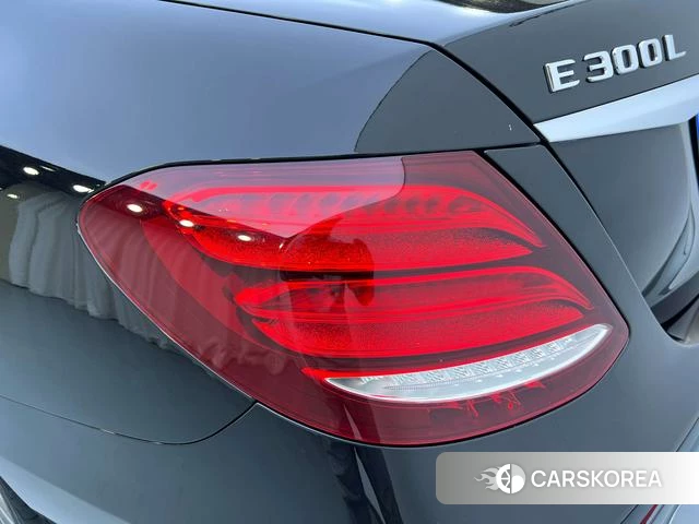Mercedes-Benz E-class id 4253461 из Китая 10