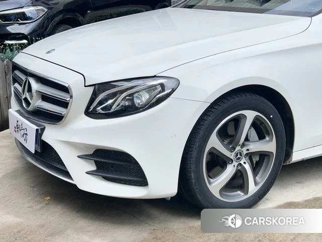 Mercedes-Benz E-class id 4239959 из Китая 10