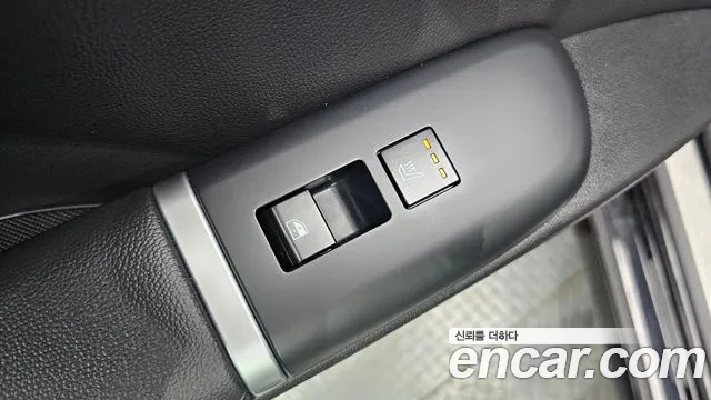 Hyundai Grandeur (GN7) id 2570827 из Кореи 10