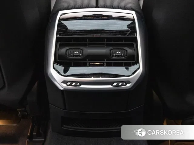 BMW 7 Series (G70) id 3371663 из Кореи 10