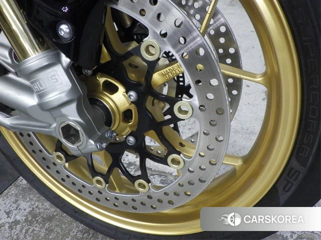 Honda CBR1000RR-R FIREBLADE SP id 4184963 из Японии 10