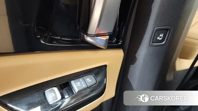 Kia Carnival 4th generation id 3701700 из Кореи 10