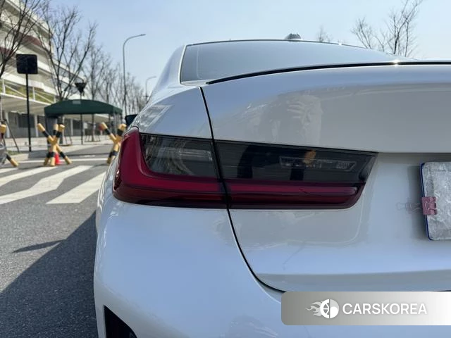 BMW 3 series id 4277522 из Китая 10