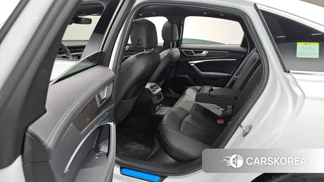 Audi A6 (C8) id 3670348 из Кореи 10