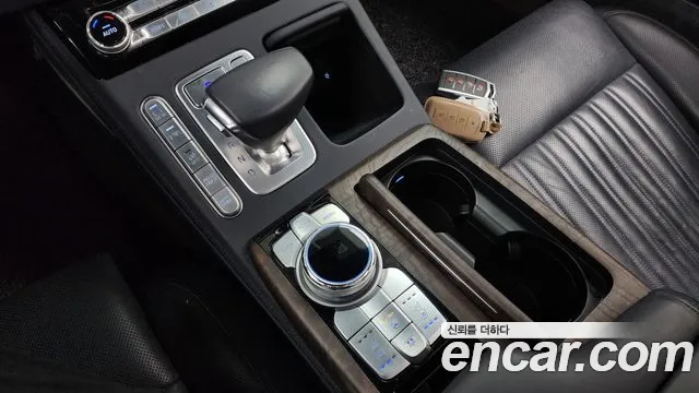 Genesis G90 id 2667952 из Кореи 10