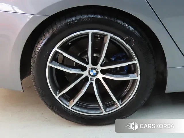 BMW 5 Series (G30) id 3533884 из Кореи 10