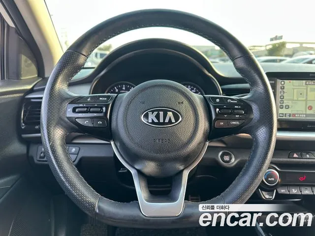Kia Stonic id 2550732 из Кореи 10
