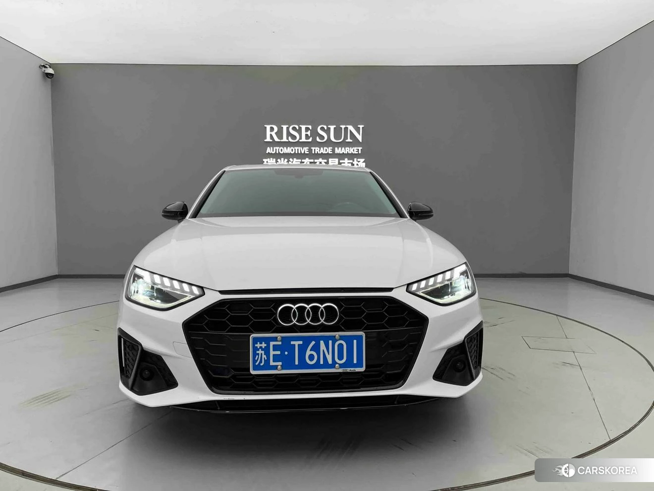 Audi A4L id 4504665 из Китая 10