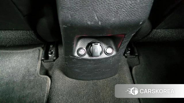 Kia Stonic id 3955598 из Кореи 10