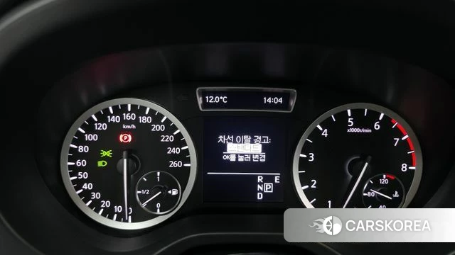 Infiniti Q30 id 3899628 из Кореи 10