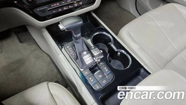 Kia The New Carnival id 2673154 из Кореи 10