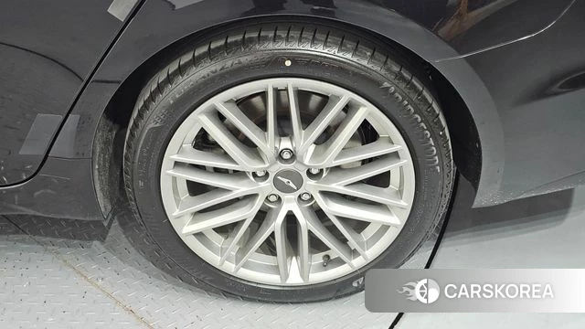 Genesis G70 id 3898939 из Кореи 10