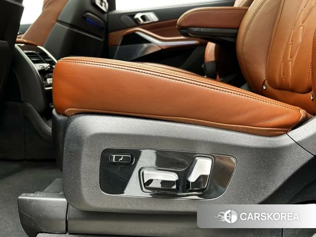 BMW X7 id 4278921 из Китая 10