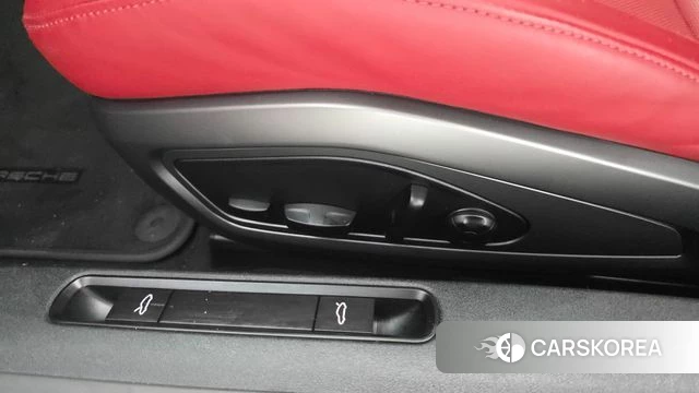 Porsche 911(992) id 4377451 из Кореи 10