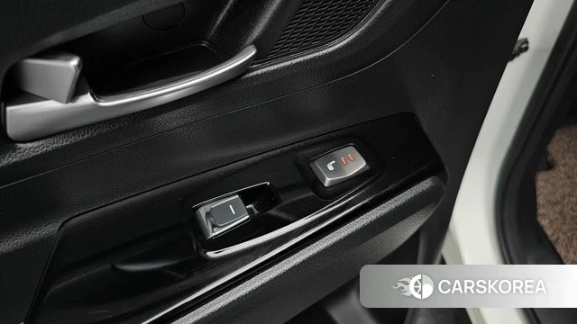 Ssangyong Beautiful Korando id 4493747 из Кореи 10