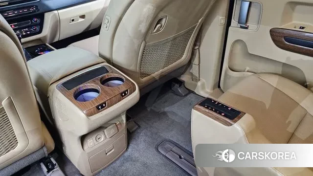 Kia All New Carnival id 3418217 из Кореи 10