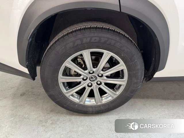 Lexus NX id 4239105 из Китая 10
