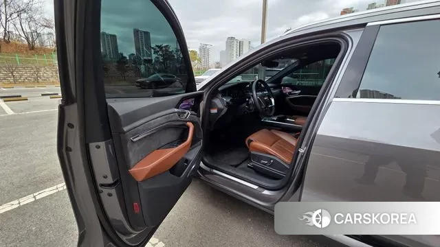 Audi e-Tron id 3727842 из Кореи 10