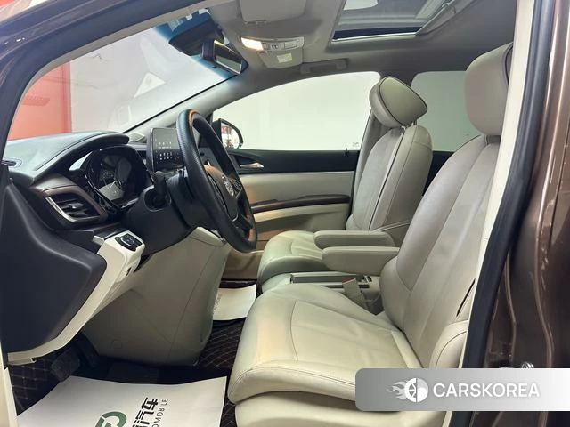 Buick GL8 id 3863654 из Китая 10