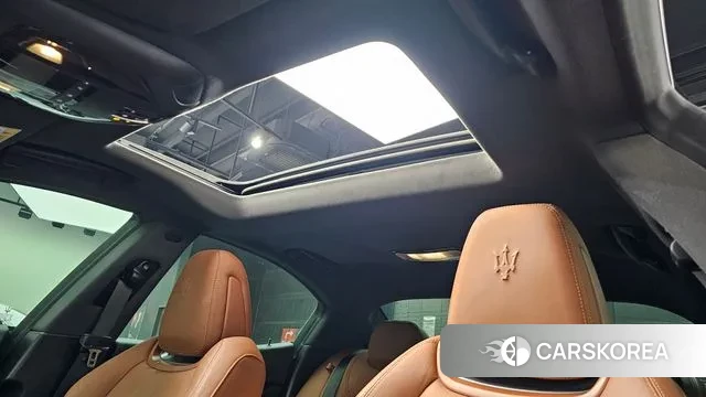 Maserati Ghibli id 3406139 из Кореи 10