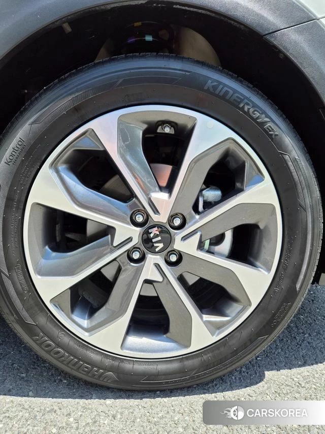 Kia Stonic id 4573556 из Кореи 10