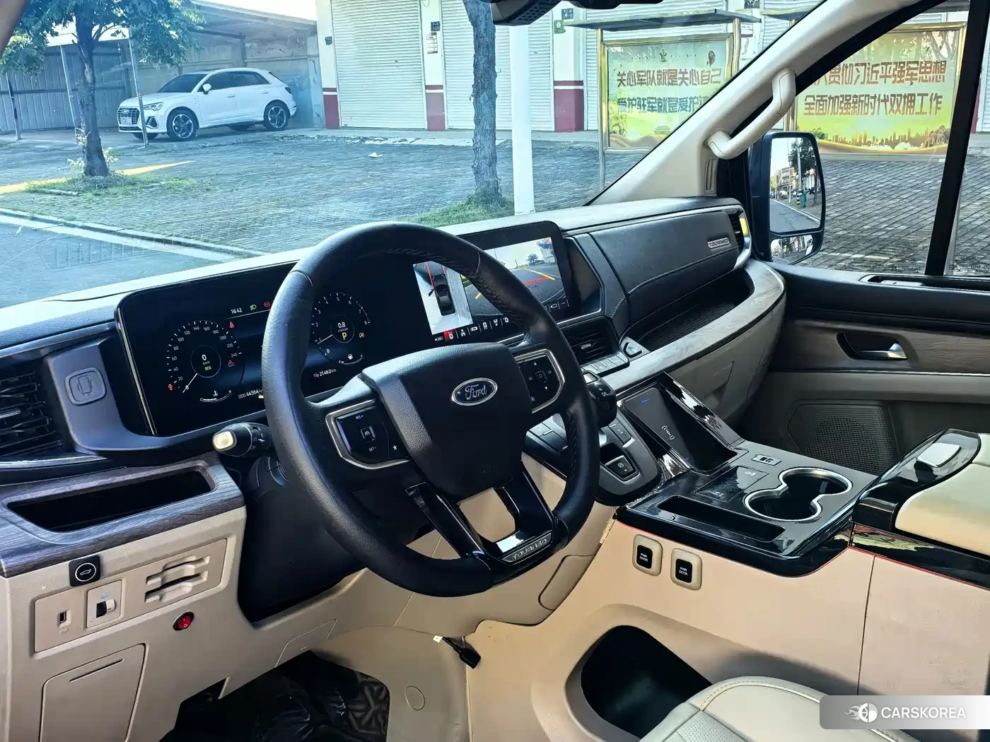 Ford Tourneo id 4622744 из Китая 10